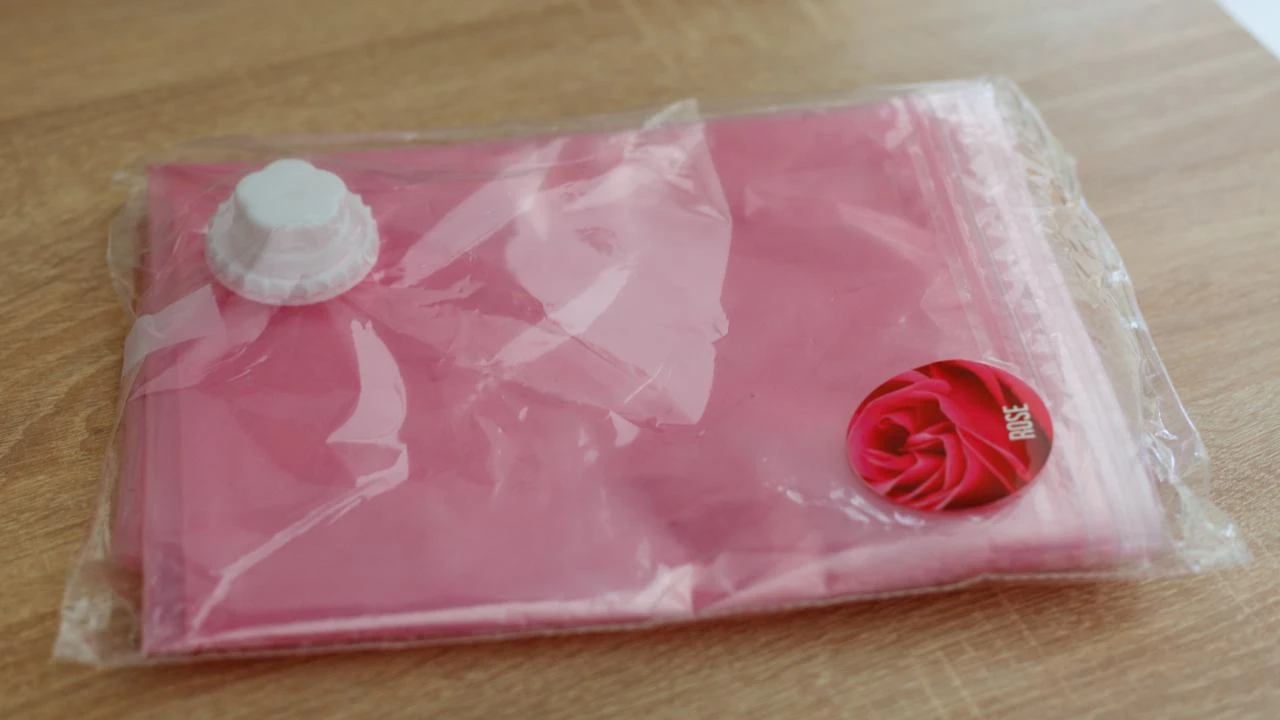 Housse de rangement sous vide parfumée IDEBOX - 68x98 cm - Neuf